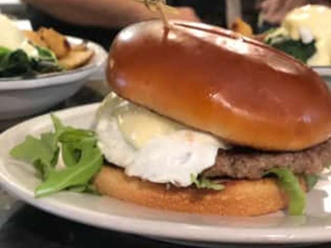 BREAKFAST SANDWICH