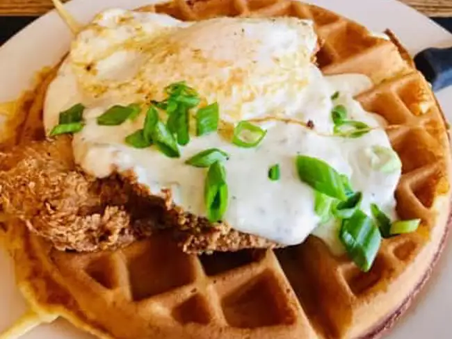 CHICKEN-N-WAFFLES
